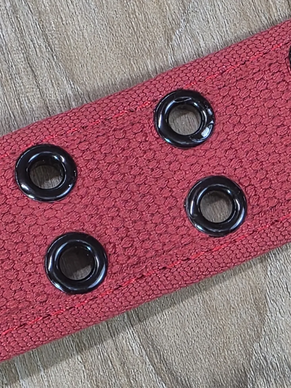 🔹️NWOT Red Double Grommet Canvas Unisex Belt Small